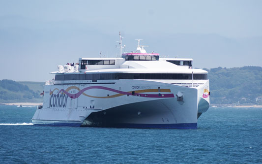 CONDOR LIBERATION & P&O's BRITANNIA at St Peter Port - Photo: © Ian Boyle, 24th May 2015 - www.simplonpc.co.uk