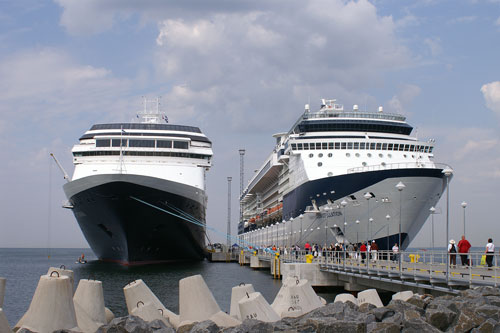 CELEBRITY CONSTELLATION - Photo: 2007 Ian Boyle - www.simplonpc.co.uk