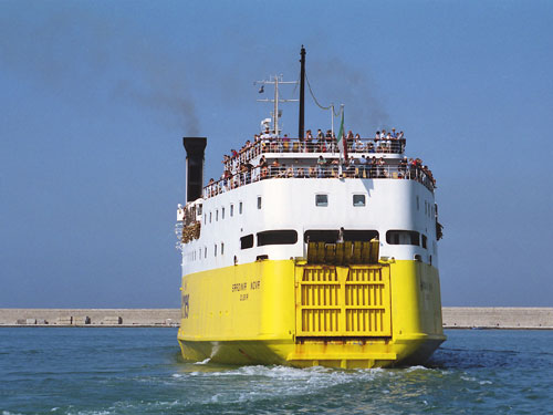 SARDINIA NOVA -  Photo:   Ian Boyle, Livorno, July 2000 - www.simplonpc.co.uk