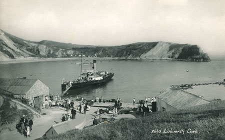 EMPRESS at Lulworth Cove - www.simplonpc.co.uk