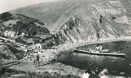 VICTORIA at Lulworth Cove - www.simplonpc.co.uk