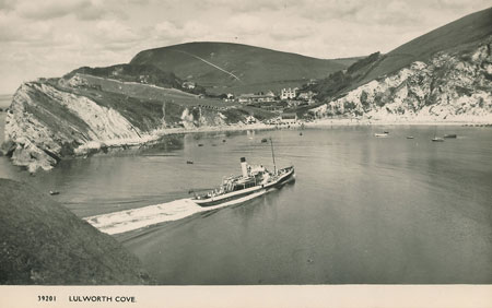 VICTORIA at Lulworth Cove - www.simplonpc.co.uk