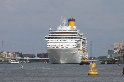 COSTA DELIZIOSA - Ijmuiden - Photo: © W.Kruit, 8th July 2011 - www.simplonpc.co.uk