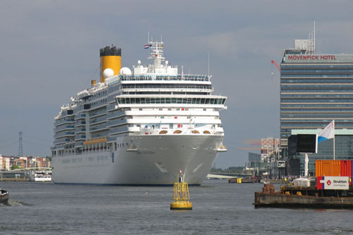 COSTA DELIZIOSA - Ijmuiden - Photo: © W.Kruit, 8th July 2011 - www.simplonpc.co.uk