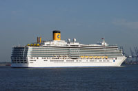 COSTA DELIZIOSA passing Felixstowe - Photo:  Ian Boyle, 4th June 2010 - www.simplonpc.co.uk