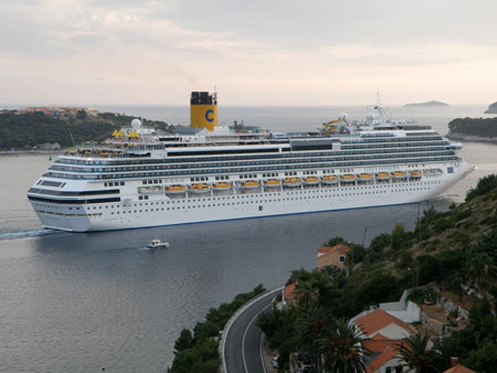 COSTA FAVOLOSA at Dubrovnik - Photo: Neven Jerjovic, 5th July 2011 - www.simplonpc.co.uk