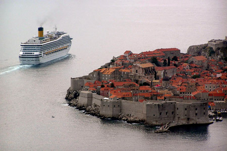 COSTA MAGICA - Costa Crociere - Photo: © Neven Jerkovic. - www.simplonpc.co.uk