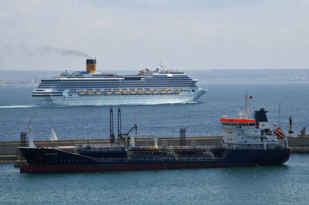 COSTA PACIFICA at Palma - Photo: © Ian Boyle, 26th August 2009