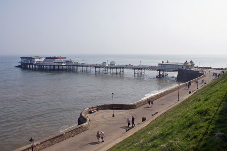 Cromer Pier - www.simplonpc.co.uk - 23rd April 2011