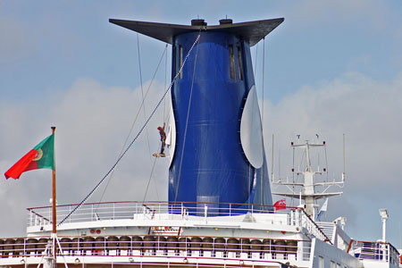 Ocean Countess at Tilbury - Photo:  Ian Boyle, 15th April 2010