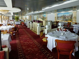 CRYSTAL SERENITY - www.oceanlinersociety.com - Photo: 2011 Matt Sudders