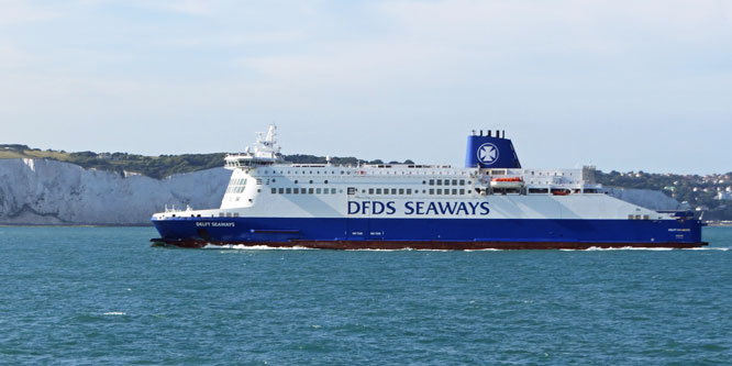 DELFT SEAWAYS - Dover - Photo: © Ian Boyle, 18th July 2015 - www.simplonpc.co.uk