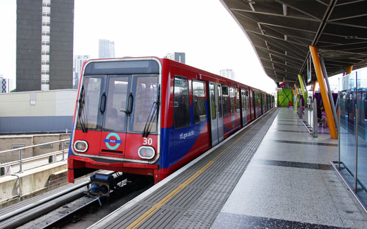 DLR - Straford - Photo: © Ian Boyle, 17th June 2014 - www.simplonpc.co.uk