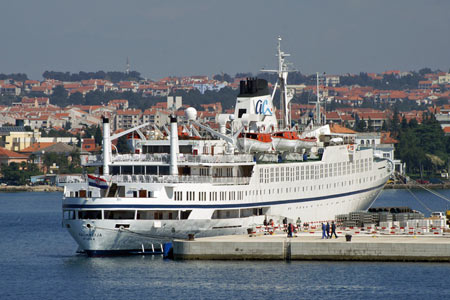 Adriatic Cruises DALMACIYA - www.simplonpc.co.uk - Photo: © Ian Boyle