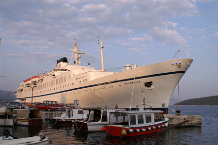 Adriatic Cruises DALMACIYA - www.simplonpc.co.uk - Photo: © Ian Boyle