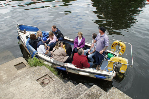 RiverRat Ferry - Totnes - Photo: 2012 Ian Boyle - 8th September 2013 - Simplon Postcards - simplonpc.co.uk