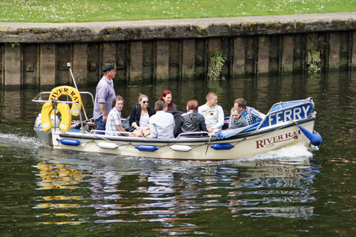 RiverRat Ferry - Totnes - Photo: 2012 Ian Boyle - 8th September 2013 - Simplon Postcards - simplonpc.co.uk