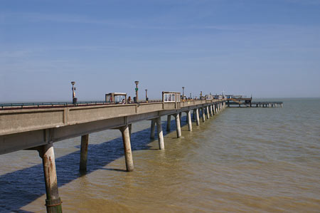 Deal Pier - Kent - www.simplonpc.co.uk -  Photo: © 2007 Ian Boyle