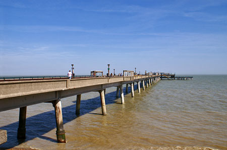 Deal Pier - Kent - www.simplonpc.co.uk -  Photo: © 2007 Ian Boyle