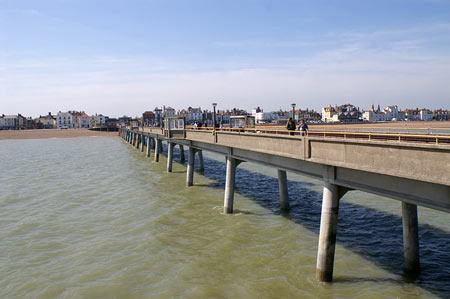 Deal Pier - Kent - www.simplonpc.co.uk -  Photo: © 2007 Ian Boyle