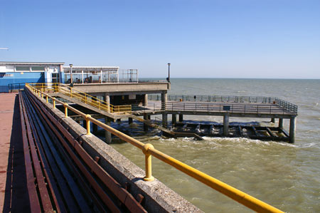 Deal Pier - Kent - www.simplonpc.co.uk -  Photo: © 2007 Ian Boyle