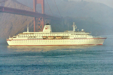 Deutschland at San Francisco - Photo:  Marvin Jensen