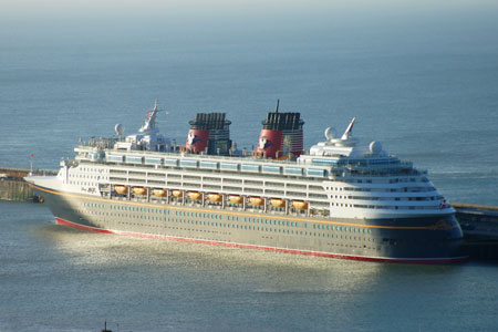 DISNEY MAGIC at Dover - Photo: © Ian Boyle, 12th June 2010 - www.simplonpc.co.uk