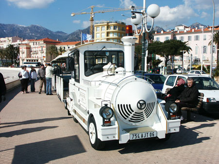 Menton Dotto Train © Ian Boyle, 23rd February 2005 - www.simplonpc.co.uk