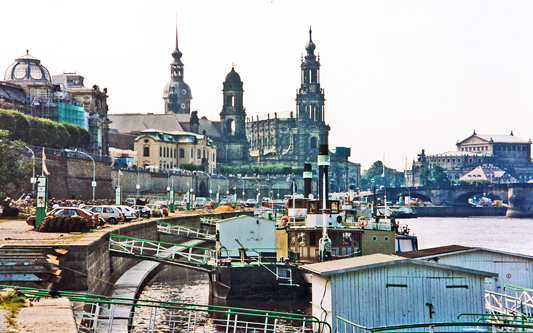 DIESBAR - Dresden Weisse Flotte - Simplon Postcards - simplonpc.co.uk - Photo: ©1978 Ian Boyle