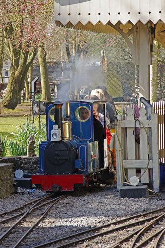 East Herts Miniature Railway - Photo: © Ian Boyle, 2nd April 2013 -  www.simplonpc.co.uk