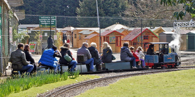 East Herts Miniature Railway - Photo: © Ian Boyle, 2nd April 2013 -  www.simplonpc.co.uk