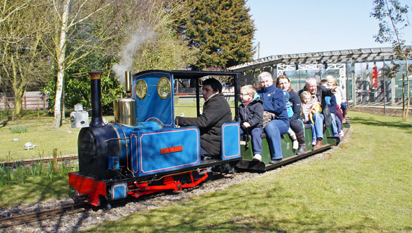 East Herts Miniature Railway - Photo: © Ian Boyle, 2nd April 2013 -  www.simplonpc.co.uk