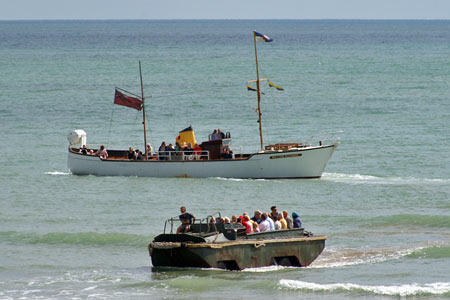 DUKW - WW2 Amphibious Vehicle - Allchorn Pleasure Boats - Eastbourne - Photo: ©2007 Copyright Ian Boyle/Simplon Postcards - www.simplonpc.co.uk