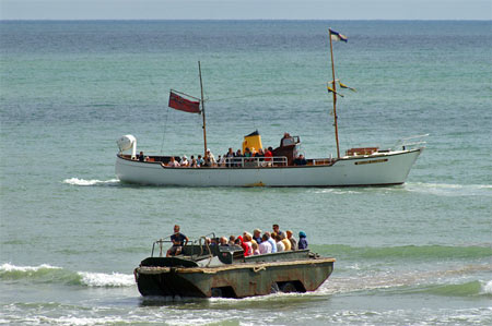 DUKW - WW2 Amphibious Vehicle - Allchorn Pleasure Boats - Eastbourne - Photo: ©2007 Copyright Ian Boyle/Simplon Postcards - www.simplonpc.co.uk