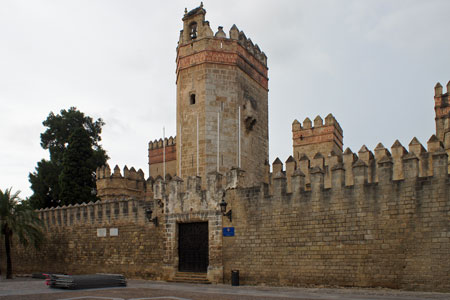 Castle in El Puerto - CELBRITY ECLIPSE Cruise - Photo: © Ian Boyle, 4th October 2010 - www.simplonpc.co.uk