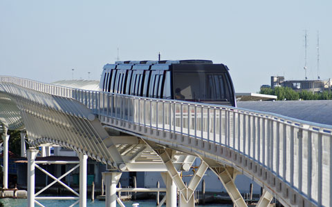 Venice People Mover - CELBRITY ECLIPSE Cruise - Photo: © Ian Boyle, 12th October 2010 - www.simplonpc.co.uk