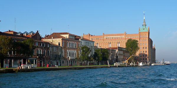 Venice - CELBRITY ECLIPSE Cruise - Photo: © Margaret Boyle, 12th October 2010 - www.simplonpc.co.uk