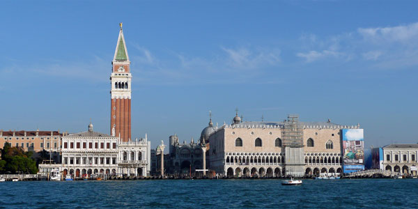 Venice - CELBRITY ECLIPSE Cruise - Photo: © Margaret Boyle, 12th October 2010 - www.simplonpc.co.uk