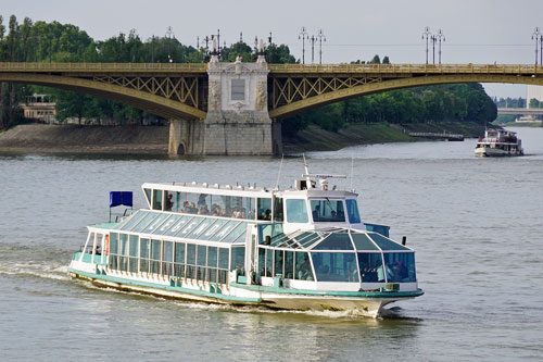 LEGENDA_160514 - EMERALD SKY Cruise - Budapest-Bucharest - Photo: © Ian Boyle, 14th May 2016 - www.simplonpc.co.uk