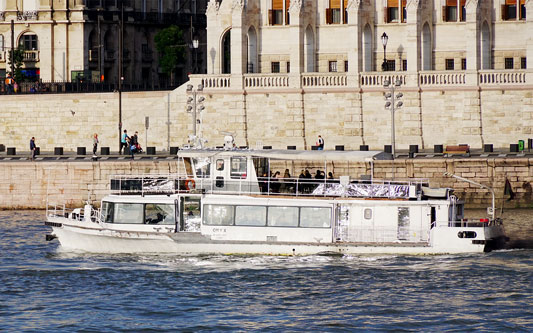 Onyx_160514 - EMERALD SKY Cruise - Budapest-Bucharest - Photo: © Ian Boyle, 14th May 2016 - www.simplonpc.co.uk