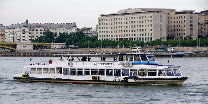 SZODLIGET_160514_9607 - EMERALD SKY Cruise - Budapest-Bucharest - Photo: © Ian Boyle, 14th May 2016 - www.simplonpc.co.uk