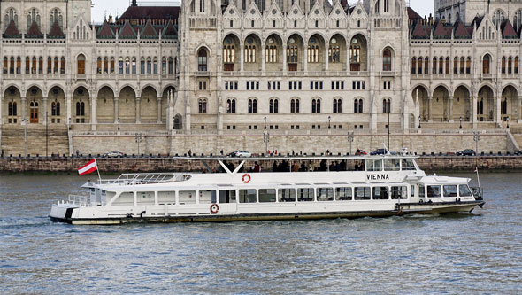 VIENNA_160514_9607 - EMERALD SKY Cruise - Budapest-Bucharest - Photo: © Ian Boyle, 14th May 2016 - www.simplonpc.co.uk