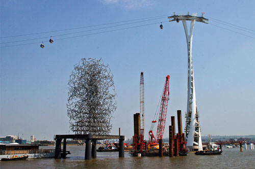 EMIRATES AIR LINE - CABLE CAR - Photo: ©2012 Ian Boyle - www.simplompc.co.uk - Simplon Postcards