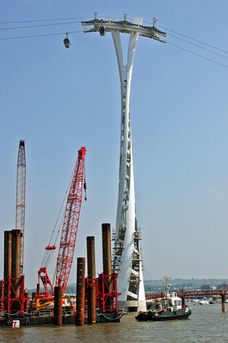 EMIRATES AIR LINE - CABLE CAR - Photo: ©2012 Ian Boyle - www.simplompc.co.uk - Simplon Postcards