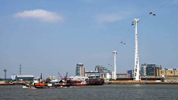 EMIRATES AIR LINE - CABLE CAR - Photo: ©2012 Ian Boyle - www.simplompc.co.uk - Simplon Postcards