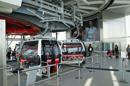 EMIRATES AIR LINE - CABLE CAR - Photo: ©2013 Ian Boyle - www.simplompc.co.uk - Simplon Postcards