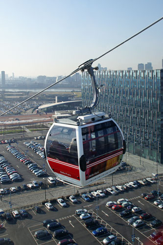 EMIRATES AIR LINE - CABLE CAR - Photo: ©2013 Ian Boyle - www.simplompc.co.uk - Simplon Postcards