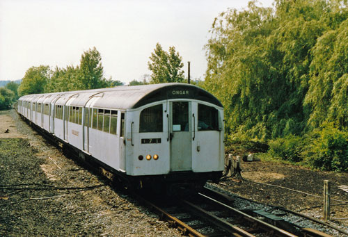 Epping-Ongar - Photo: ©1986 Ian Boyle - www.simplompc.co.uk - Simplon Postcards