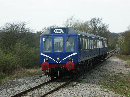 Epping-Ongar - Photo: ©2005 Ian Boyle - www.simplompc.co.uk - Simplon Postcards