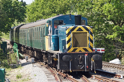 Epping Ongar Railway - Photo: ©2012 Ian Boyle - www.simplompc.co.uk - Simplon Postcards